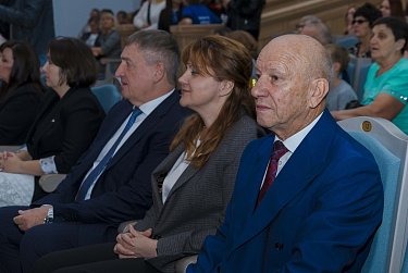 Признание лучшим педагогам